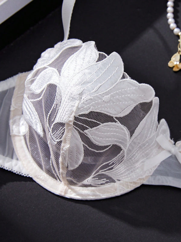 Frosted Lace Leaf Set image 4